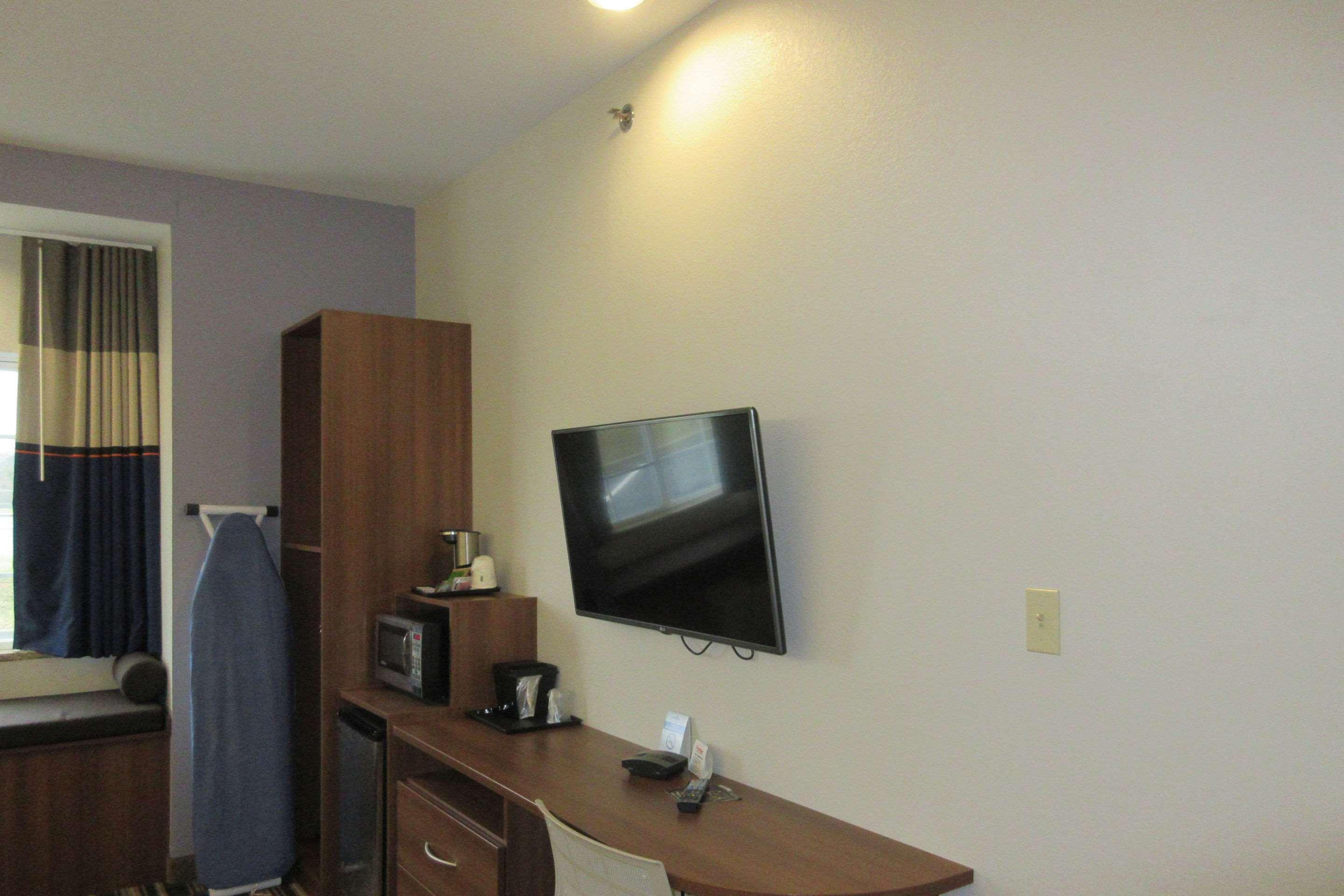 Quality Inn & Suites Caldwell I-77 Dış mekan fotoğraf